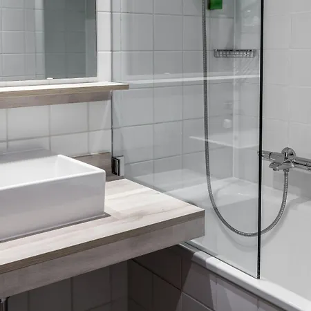 - South By Ihg Отель 4*