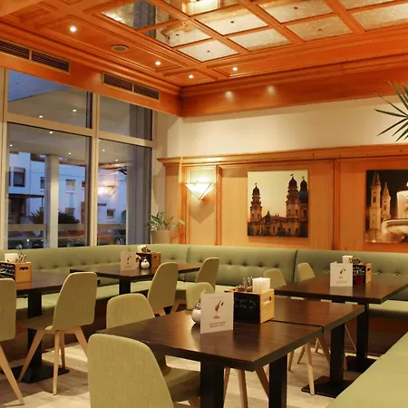 - South By Ihg Отель Мюнхен