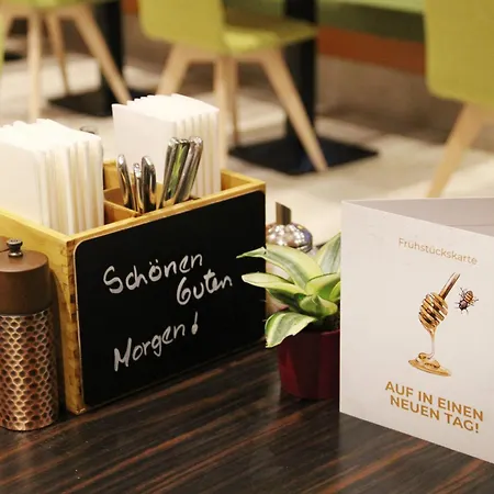 - South By Ihg Отель