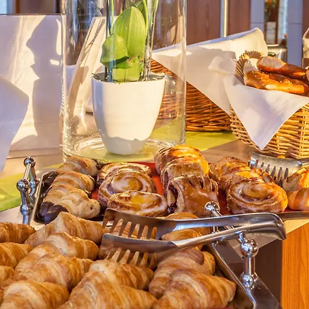 Sud, An Ihg Munich