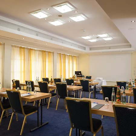 Sud, An Ihg Munich
