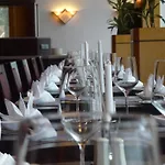 - South By Ihg Hotel