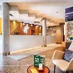 - South By Ihg Hotel