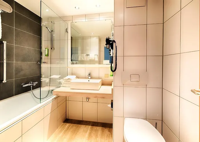 - South By Ihg Hotel 4*