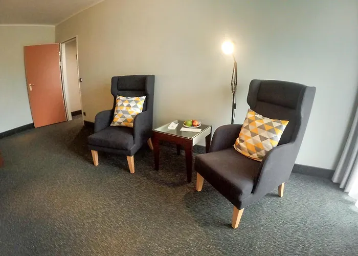 - South By Ihg Hotel